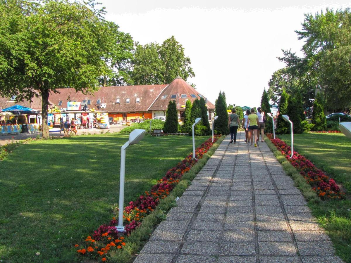 Holiday Home Balatontourist Fuered-1 By Interhome 블로톤퓌레드 외부 사진